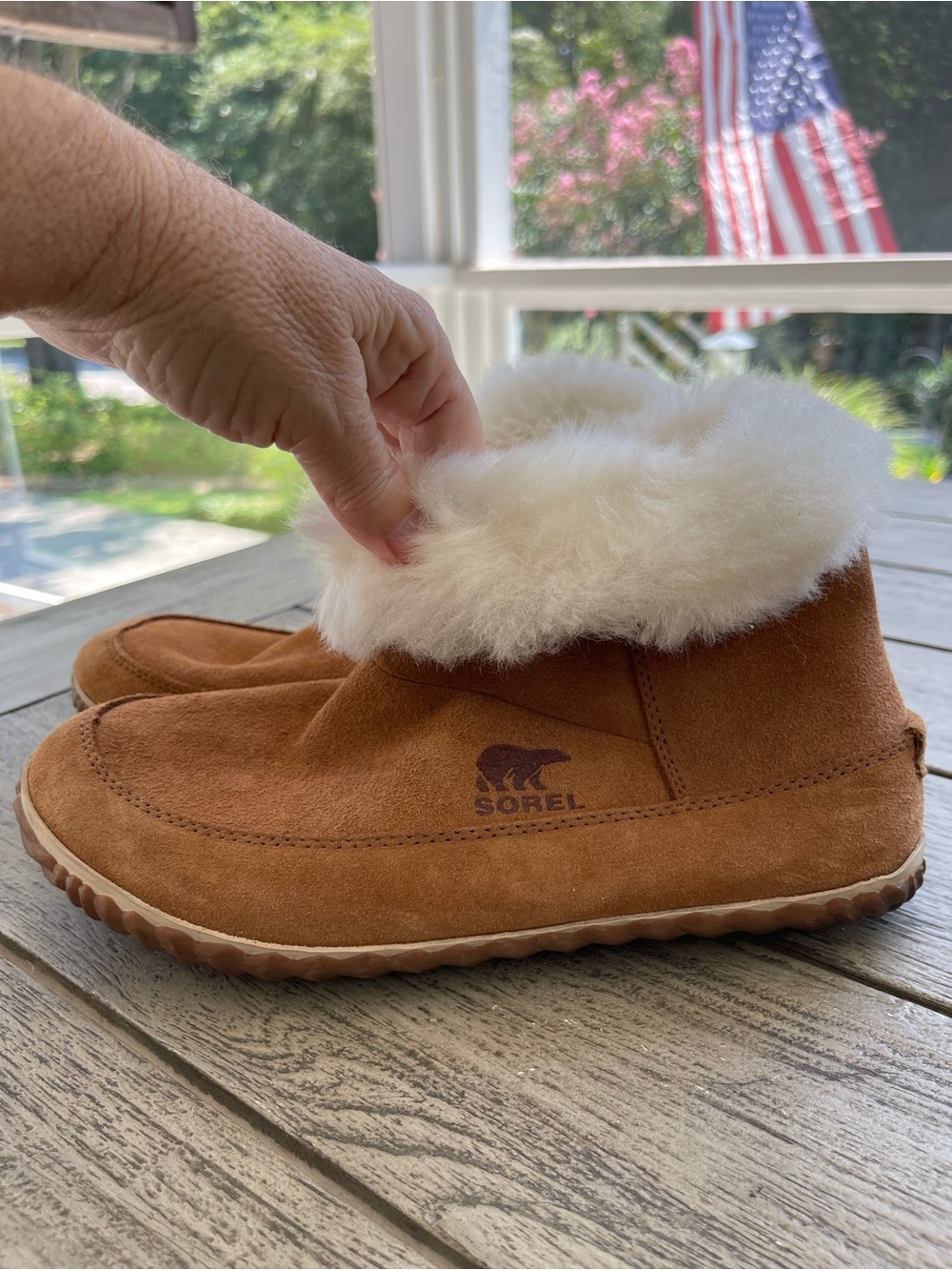 Sorel Womens Out n About Tan Suede Shearling Cuff Slip-On Boot Size 8.5
